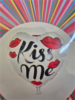 kiss me